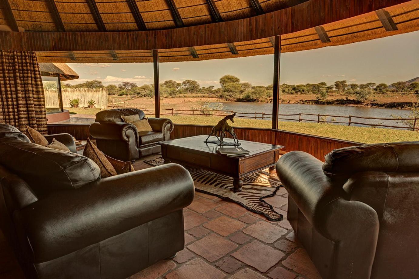 Mount Etjo Safari Lodge Kalkfeld Exterior foto