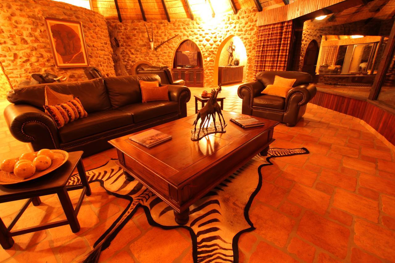 Mount Etjo Safari Lodge Kalkfeld Exterior foto